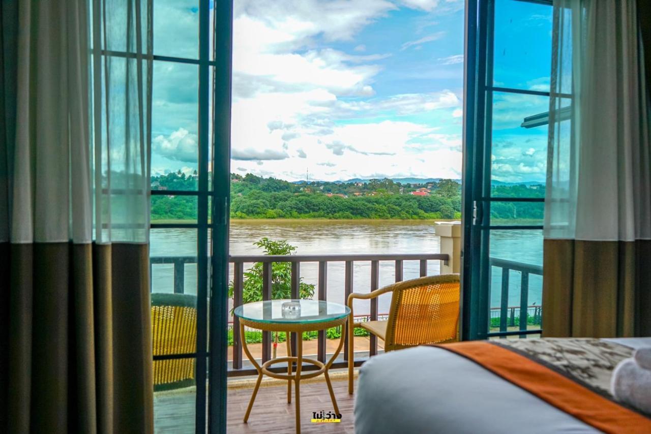 Chiangkhong Teak Garden Riverfront Onsen Hotel- Sha Extra Plus Чианг Конг Екстериор снимка