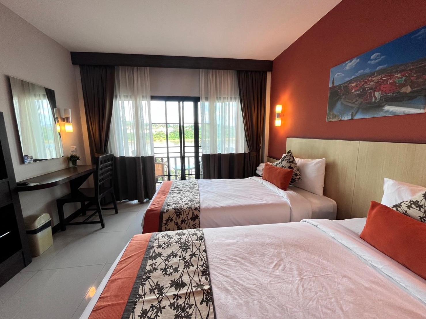 Chiangkhong Teak Garden Riverfront Onsen Hotel- Sha Extra Plus Чианг Конг Екстериор снимка
